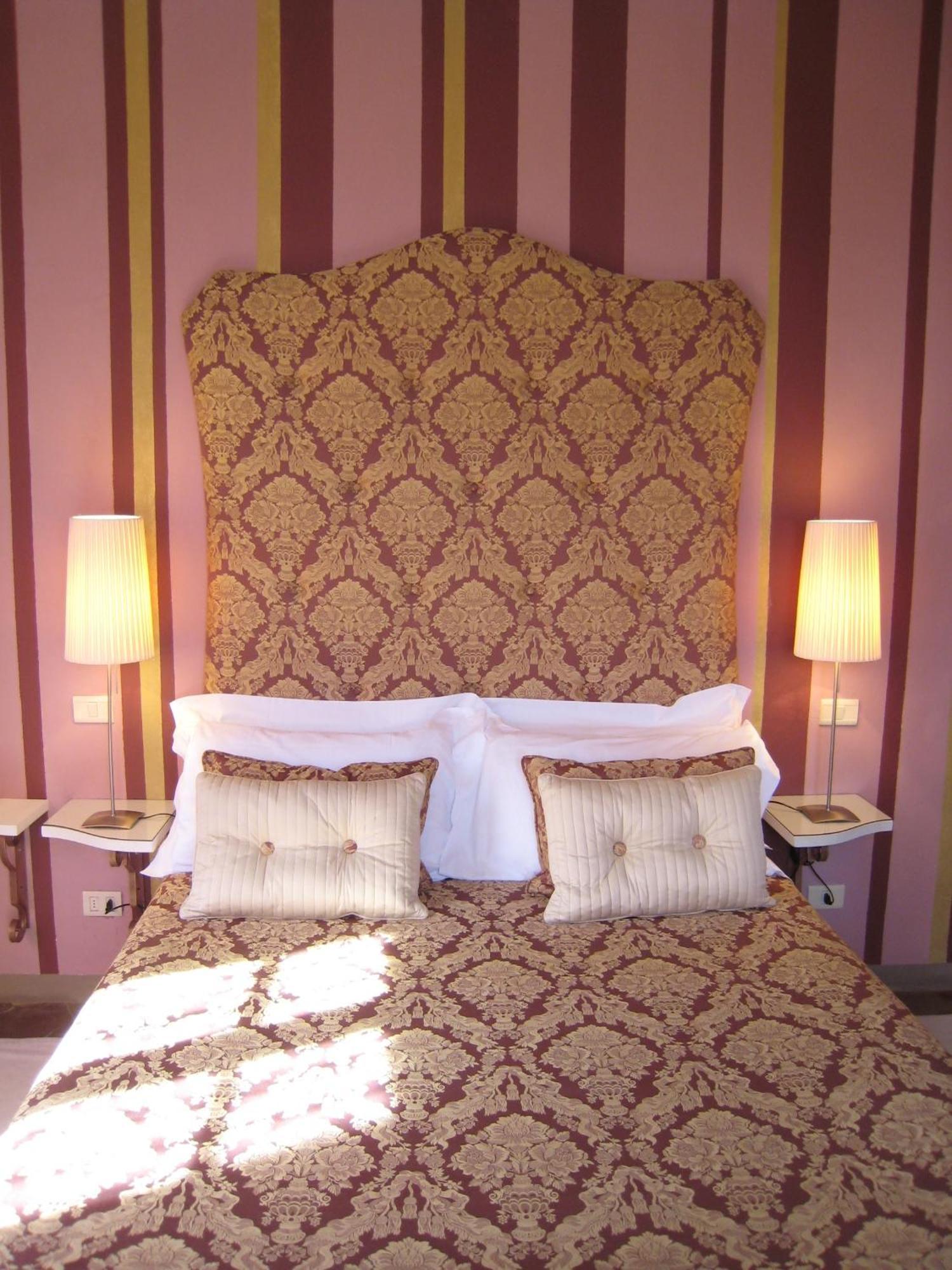 Fontelunga Hotel & Villas Pozzo  Экстерьер фото