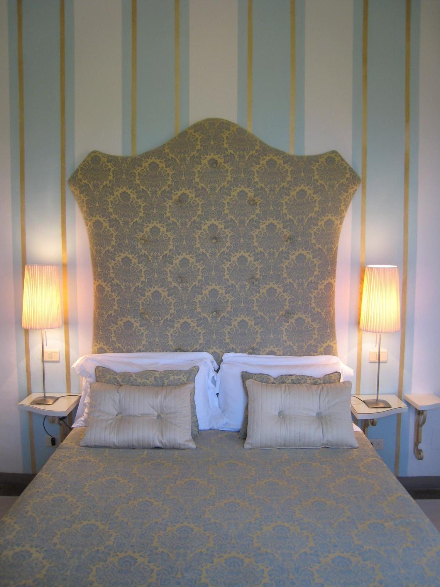 Fontelunga Hotel & Villas Pozzo  Экстерьер фото